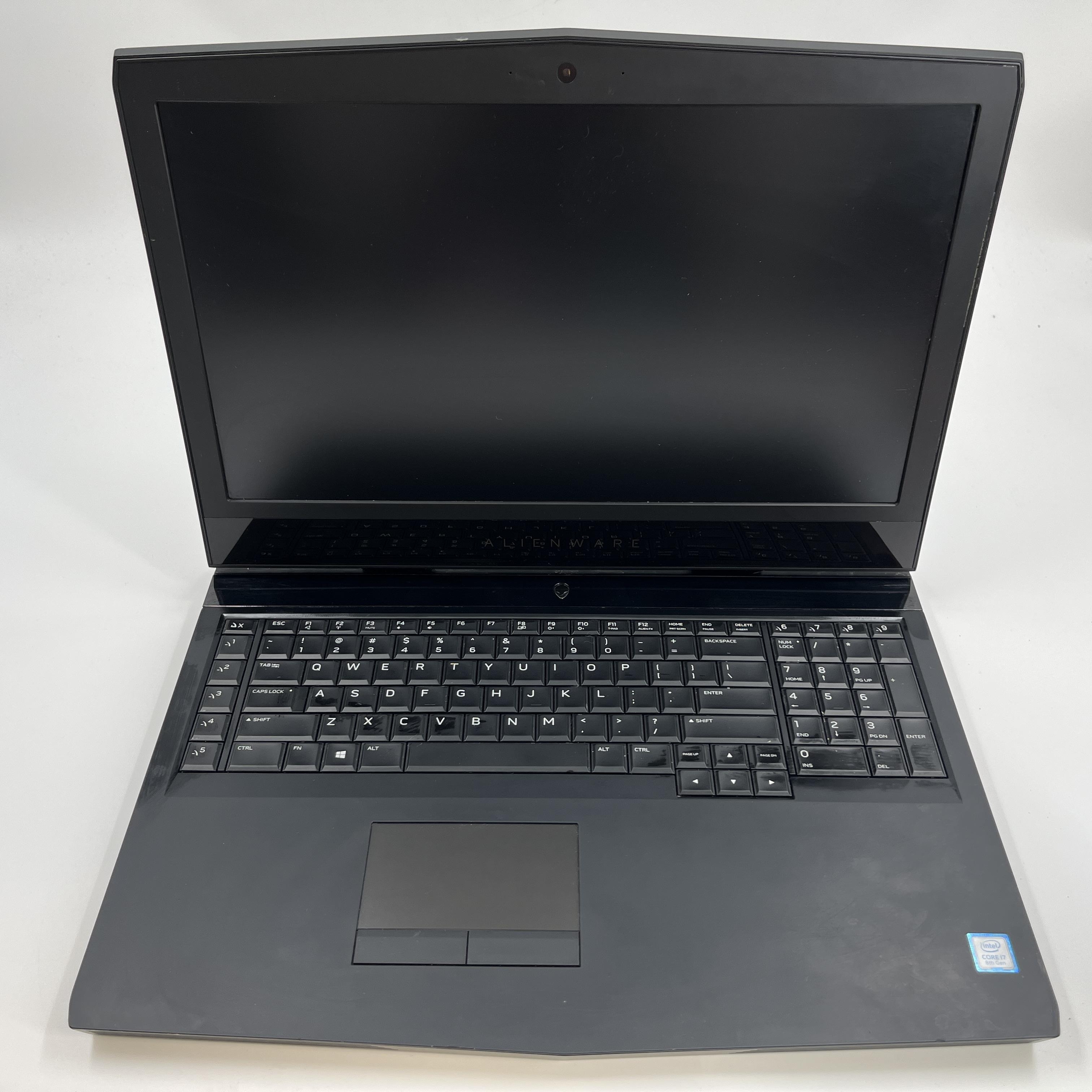 Dell Alienware 17 R5 FHD i9-8950HK 2.90GHz 32GB 1TB/500GB GTX 1080